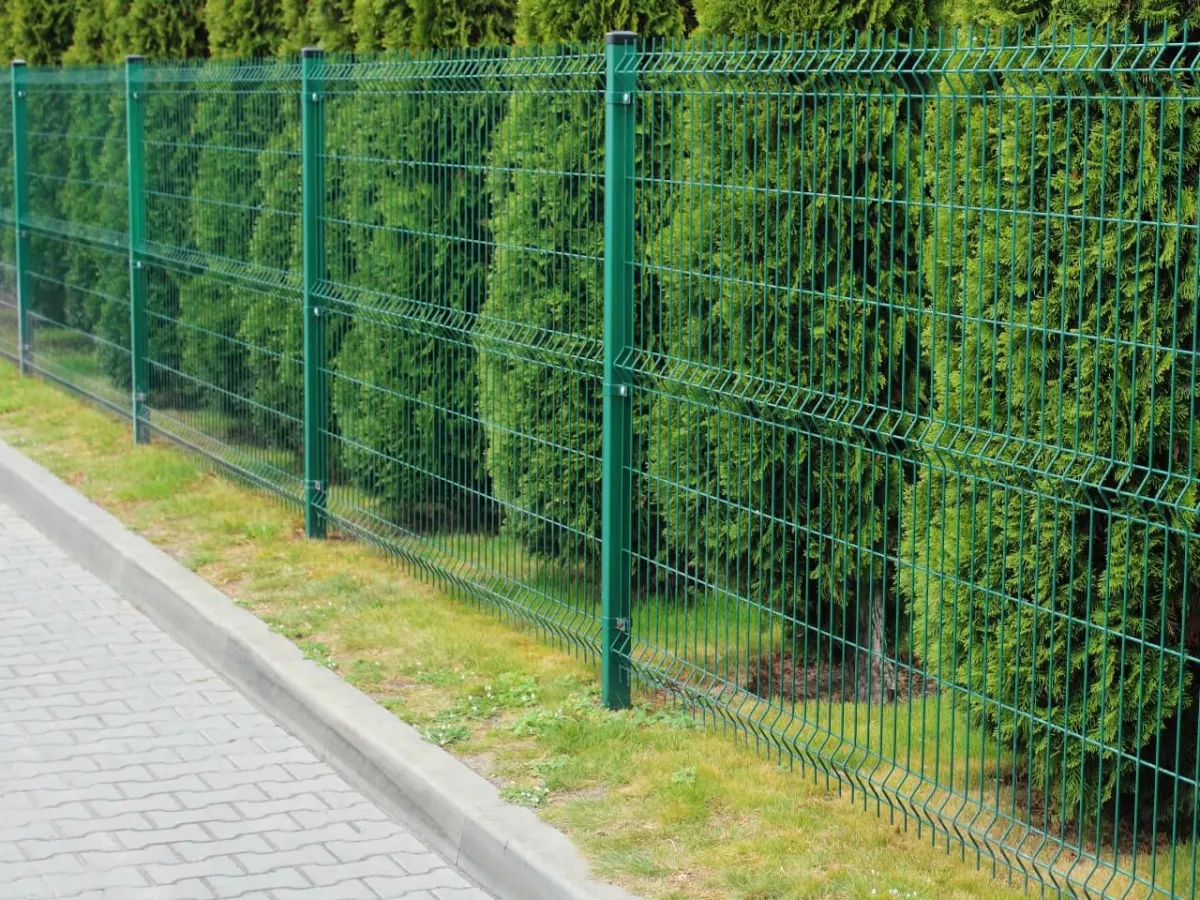 Rodzaje ogrodzeń panelowych - co wybrać?